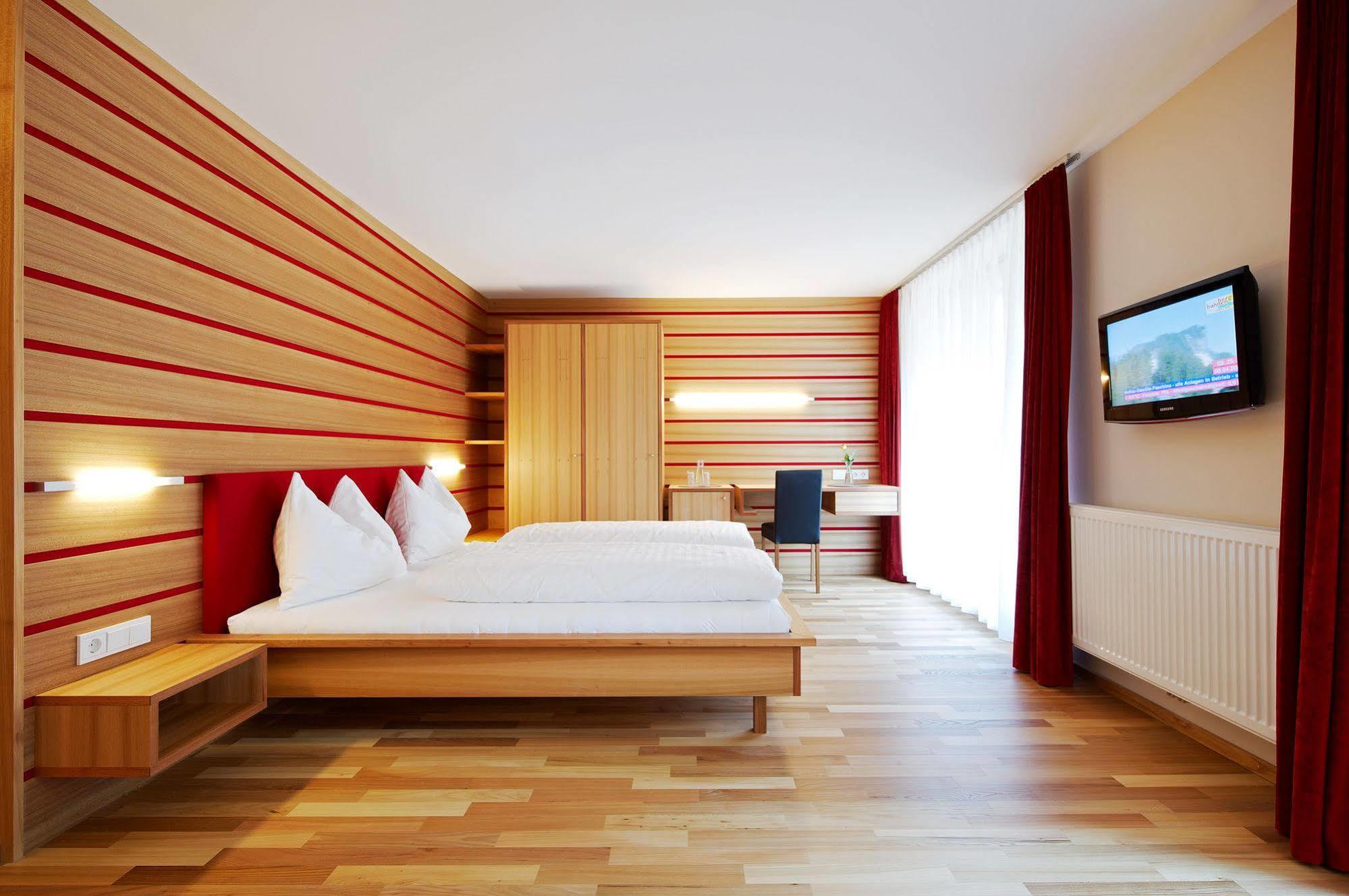 Hotel Kanisfluh Mellau Luaran gambar